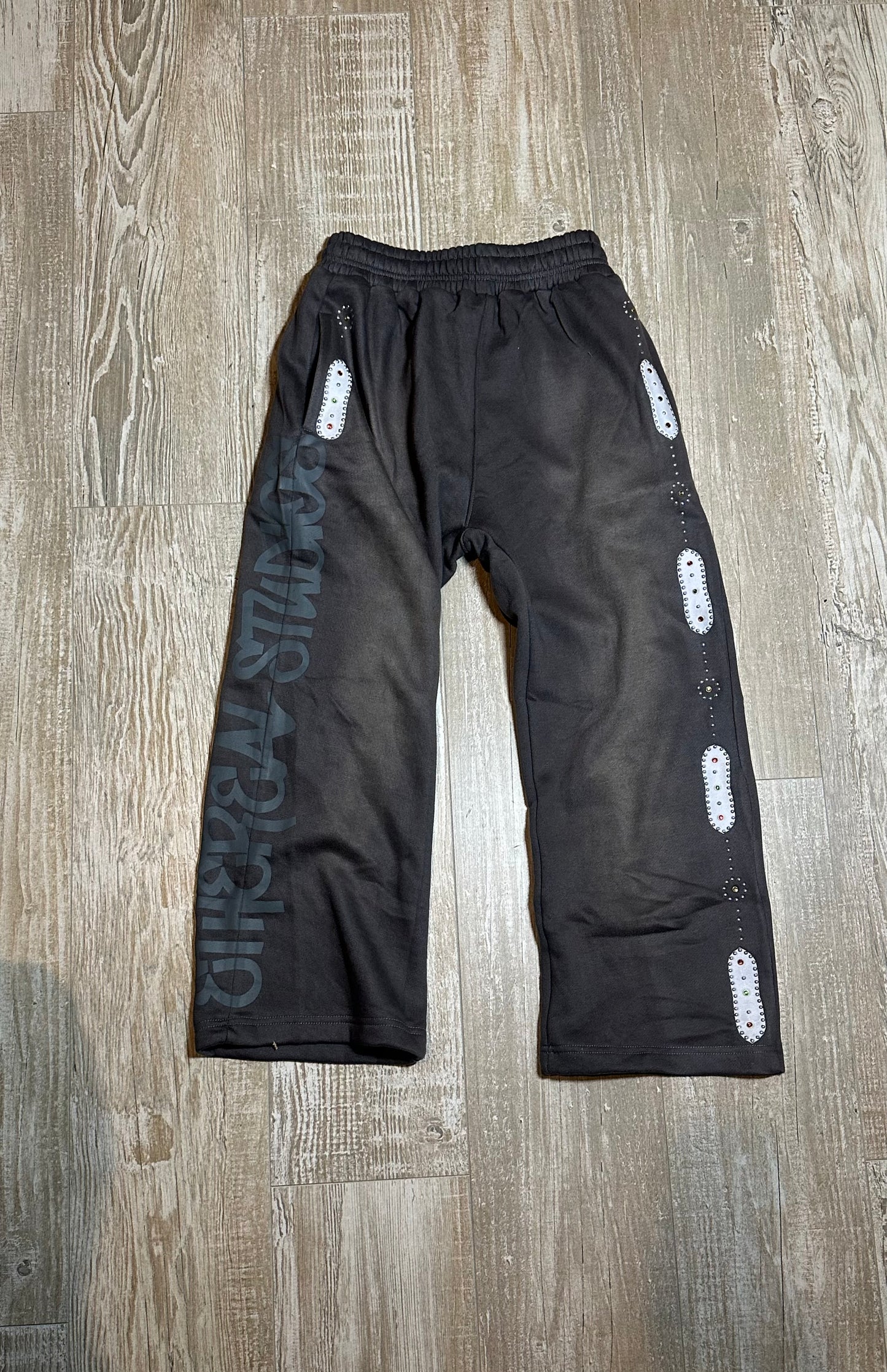 FASHION IS ART sweatpants